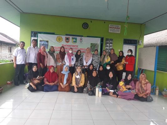 PELATIHAN TEMATIK BAGI KELOMPOK WANITA TANI (KWT)